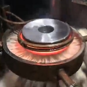 曲軸頸的高頻加熱設(shè)備淬火有幾種工藝方法？優(yōu)點有哪些？